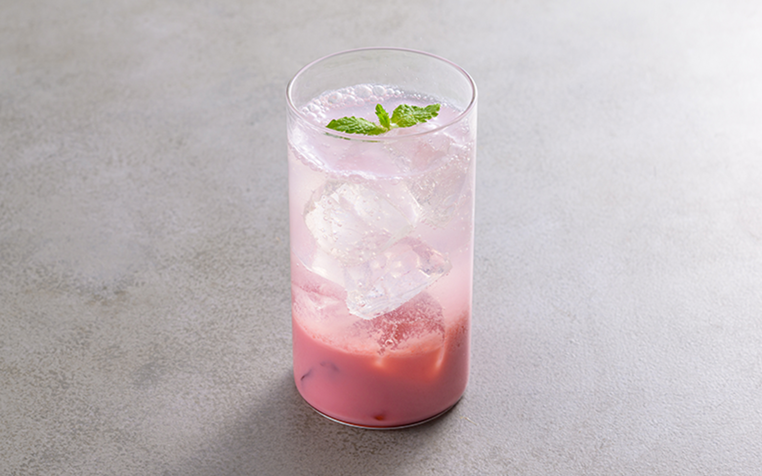 画像：グレナデンソイフィズ